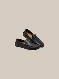 Thumbnail for 1 black par elegante - IA.jpg