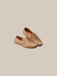 Thumbnail for 1 khaki par elegante - IA.jpg