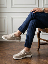 Thumbnail for Henley kaki - modelo sentado.jpg