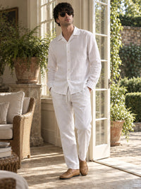 Thumbnail for Camisa Chelsea Linen Camp Collar — Chelsea Camp Collar blanca - Modelo X detalle GPT.jpg