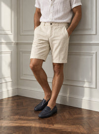 Thumbnail for Bermuda de lino — Bermuda lino beige - modelo detalle GPT.jpg