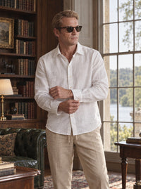 Thumbnail for Camisa Richmond 100% de lino manga larga — Richmond ML blanca - Modelo Y detalle GPT.jpg