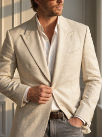 Thumbnail for Blazer Burlington Peak Lapel — Burlington crema - detalle atardecer GPT.jpg