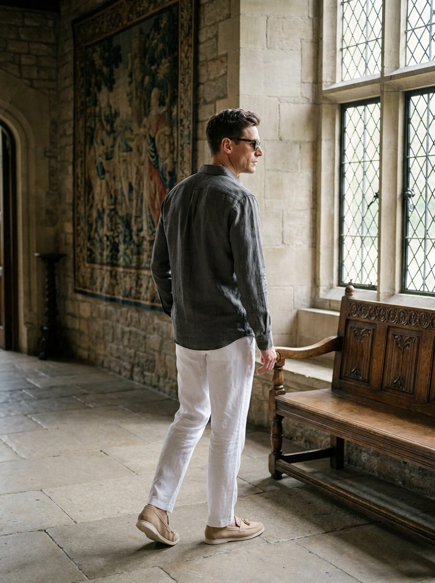 Camisa de lino — Camisa de lino gris - Modelo U espalda.jpg