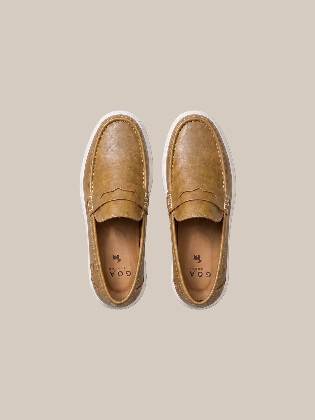 Mocasín Holland Park Platform Penny — 18 light brown arriba elegante - IA.jpg
