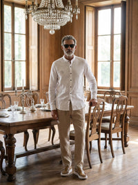 Thumbnail for Camisa de Lino Camberwell — Camberwell blanca - Modelo S de pie.jpg
