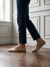 Thumbnail for Zapato Wimbledon Linen Espadrille — Wimbledon kaki - modelo caminando.jpg